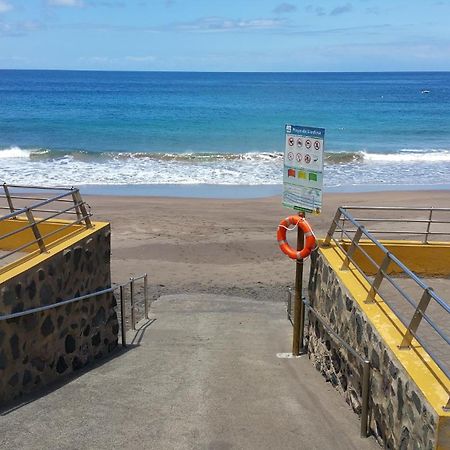 Relaxing Atico Playa Sardina Apartment Galdar Exterior photo